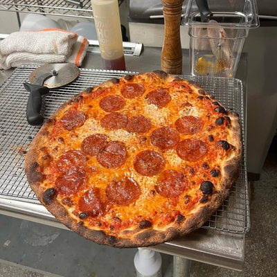 Small’s Pizza by null