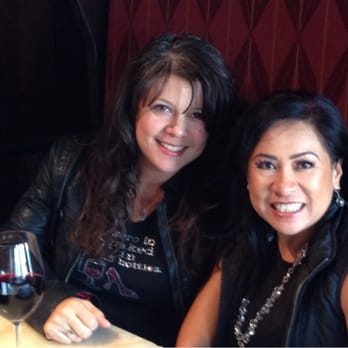 Daniel's Broiler - Bellevue - Steakhouses Near Me - Bellevue, Washington