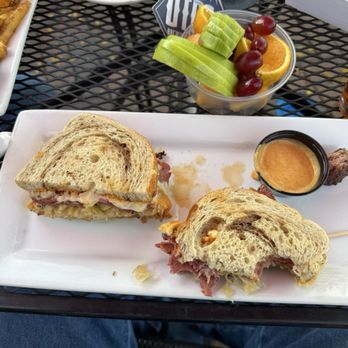 Warrens Craft Burger - PASTRAMI ROCKY MOUNTAIN RUEBEN and FRUIT CUP - American Near Me - Ogden, Utah