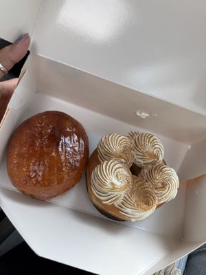 Doce Donut Co by null