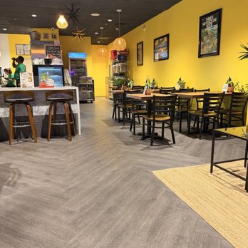 Minstons Jamaican Deli - Minston's interior - Delis Near Me - Alpharetta, Georgia Minstons Jamaican Deli - Minston's interior - Delis Near Me - Alpharetta, Georgia
