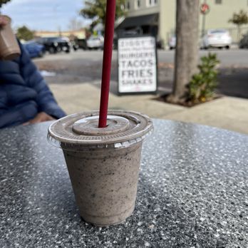 Ziggy’s - Oreo Shake - Vegan Near Me - Paso Robles, California