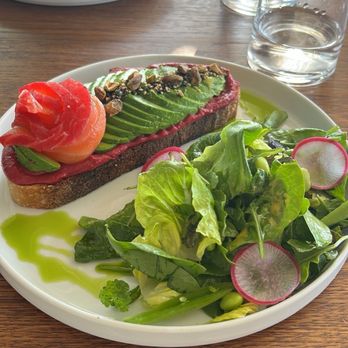 Mood - Avo Toast with beat hummus and salmon and in the back the ham omelette. - Breakfast & Brunch Near Me - Los Angeles, California Mood - Avo Toast with beat hummus and salmon and in the back the ham omelette. - Breakfast & Brunch Near Me - Los Angeles, California