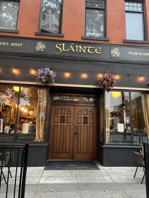 Sláinte Irish Pub Oakland by null