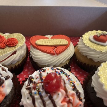 Smallcakes - Delicious - Bakeries Near Me - Severna Park, Maryland