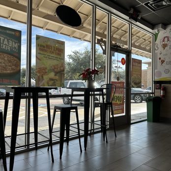 Pizza Twist - Inside - Pizza Near Me - Flower Mound, Texas Pizza Twist - Inside - Pizza Near Me - Flower Mound, Texas