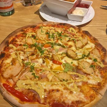 Wildfire - Chicken pizza - Bars Near Me - Hong Kong, HK