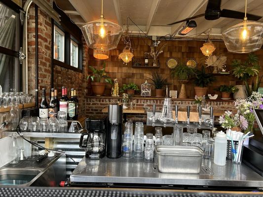 GOLDFINCH KITCHEN & COCKTAILS - Updated December 2024 - 98 Photos & 72