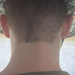 Uptown Barber Bar - Crooked hair cut