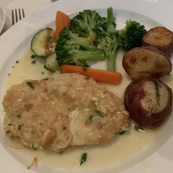 Basil Leaf Cafe - Italian Near Me - Locust Valley, New York