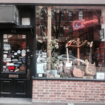 Carmine Street Guitars - 2014 Carmine Street Guitars - Guitar Stores Near Me - New York, New York Carmine Street Guitars - 2014 Carmine Street Guitars - Guitar Stores Near Me - New York, New York