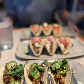 Moku Kitchen - Duck tacos - Cocktail Bars Near Me - Honolulu, Hawaii Moku Kitchen - Duck tacos - Cocktail Bars Near Me - Honolulu, Hawaii