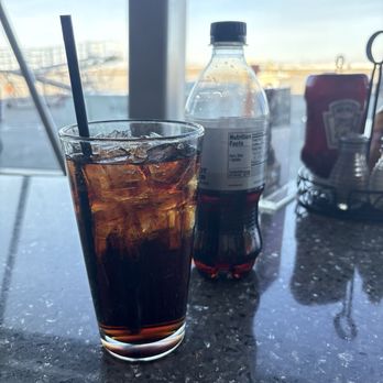 Columbia Bar & Grill - Airport Lounges Near Me - Pasco, Washington
