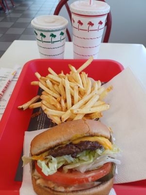In-N-Out Burger by null