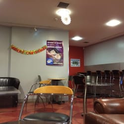 Blueonion Espresso - Not a very inviting atmosphere. Looks more like a nursing home to me.