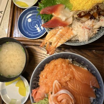 Tora Japanese Restaurant - K3. Sake Aisuru Don - Japanese Near Me - Boston, Massachusetts