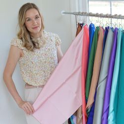 GM Color Studio - Light Spring color analysis drape