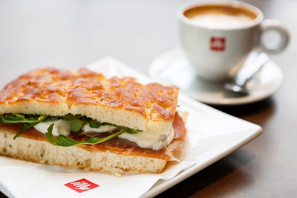 espressamente illy by null