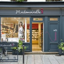 Mademoiselle Bio