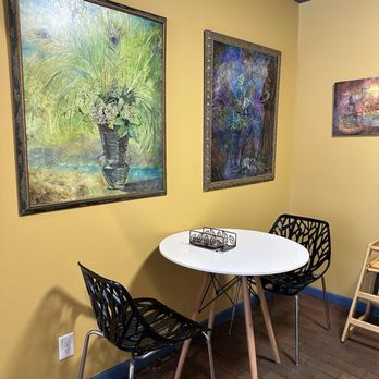 Common Ground Coffee House - Seating - Coffee & Tea Near Me - Grand Rapids, Michigan