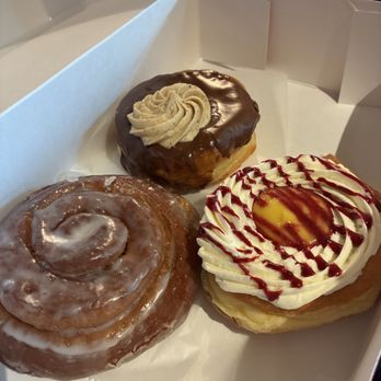 Good Doughnuts & Cafe - Penn Quarter - Cafes Near Me - Washington, DC, District of Columbia Good Doughnuts & Cafe - Penn Quarter - Cafes Near Me - Washington, DC, District of Columbia