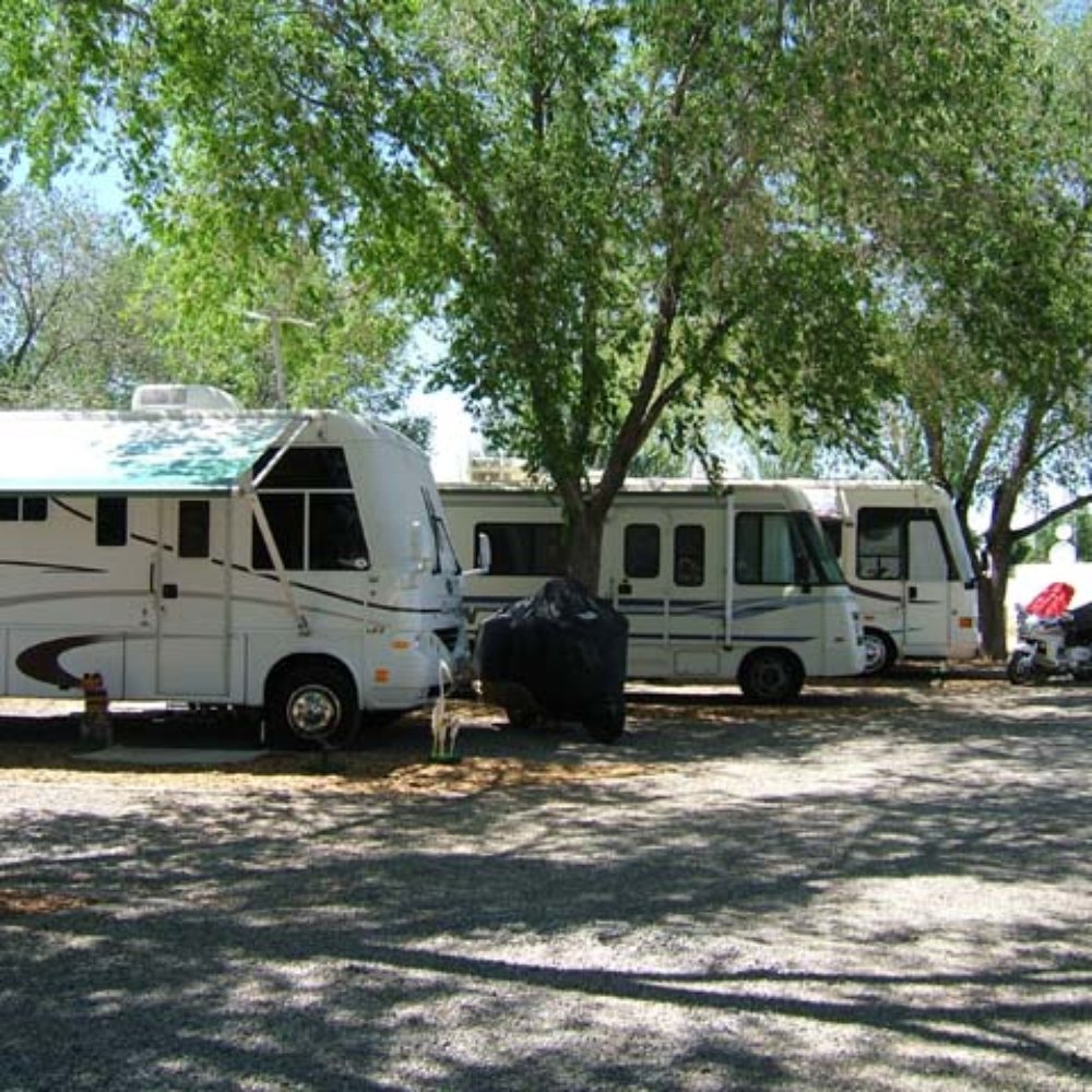 Cedar Creek Rv Park - Pull-through spots - RV Parks Near Me - Montrose, Colorado