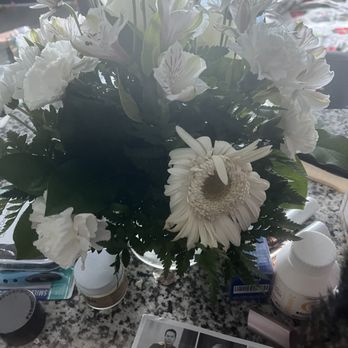 Friendly Florist - had to remove so many dead flowers the day after delivery - Florists Near Me - Fort Walton Beach, Florida Friendly Florist - had to remove so many dead flowers the day after delivery - Florists Near Me - Fort Walton Beach, Florida