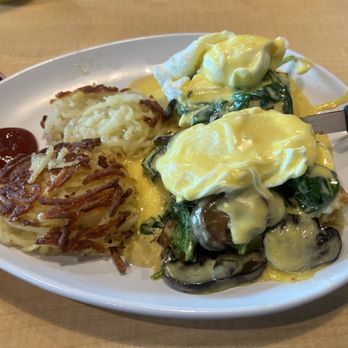 Two Chicks South - Gourmelt Bene - Breakfast & Brunch Near Me - Reno, Nevada Two Chicks South - Gourmelt Bene - Breakfast & Brunch Near Me - Reno, Nevada