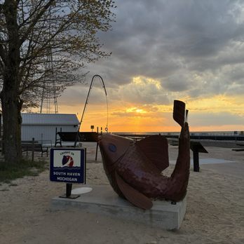 South Haven Lighthouse - Landmarks & Historical Buildings Near Me - South Haven, Michigan