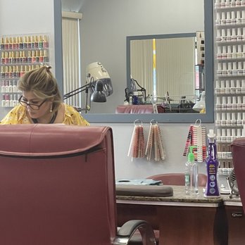 Nina's Nails & Alterations - women who refuses to wear a mask - Sewing & Alterations Near Me - Hilo, Hawaii Nina's Nails & Alterations - women who refuses to wear a mask - Sewing & Alterations Near Me - Hilo, Hawaii