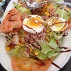 El Picoteo - Tuna salad...fresh and delicious.