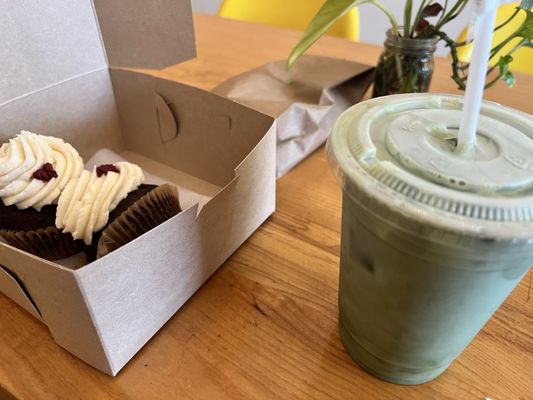 Dulce Vegan Bakery & Cafe by null