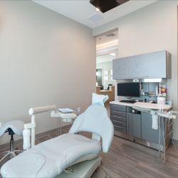 Ai Family Dental