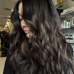 Privé Salon and Style Bar - Wayne