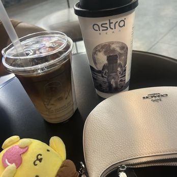 Astra Bean - Smoked vanilla coffee and jasmine oolong milk tea with jasmine jelly - Coffee & Tea Near Me - Westminster, California Astra Bean - Smoked vanilla coffee and jasmine oolong milk tea with jasmine jelly - Coffee & Tea Near Me - Westminster, California