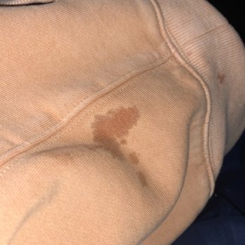 Robke’s - My waiter spilt a French martini all over me and acted like it didn't happen. - American Near Me - Northport, New York