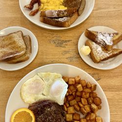 Hotcakes Emporium Pancake House & Restaurant
