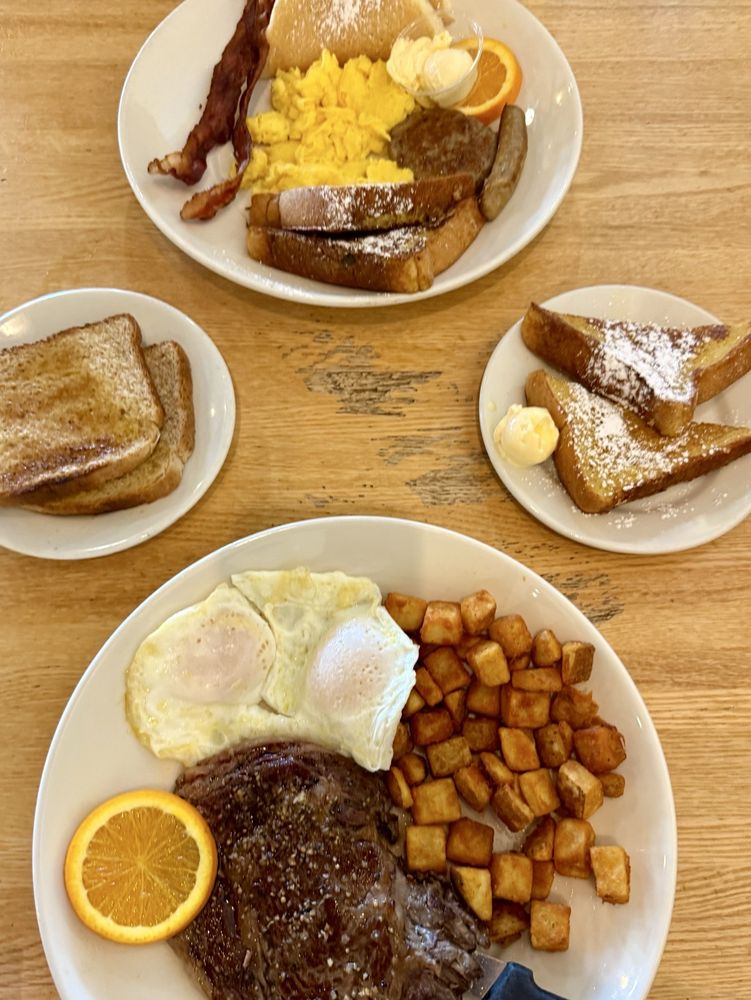 Hotcakes Emporium Pancake House & Restaurant