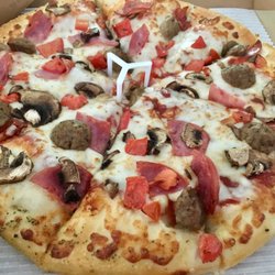 Pizza Hut - Custom pie. MY WAYY
