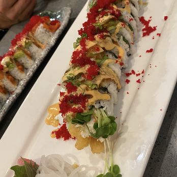 Umai Bar & Grill - Umai roll very good' - Japanese Near Me - Elk Grove, California