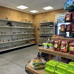 Applewood Orchard - Inside of store
