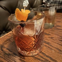 Filibuster Lounge - A L'ANCIENNE DU BOIS (cognac & maple old fashioned)