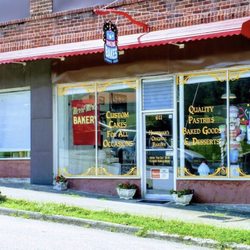 Amazing Bakes Cookies & Cakes - Store Front (Photo Credit: Online Source)