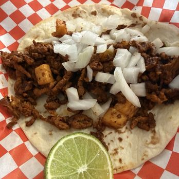 Los Metates Taqueria - Food Trucks Near Me - Austin, Texas