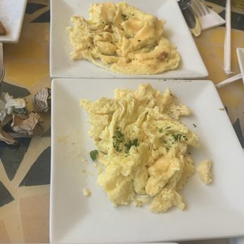 Batter & Berries - Eggs and chicken sausage - Breakfast & Brunch Near Me - Chicago, Illinois Batter & Berries - Eggs and chicken sausage - Breakfast & Brunch Near Me - Chicago, Illinois