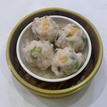 Dynasty - T4 .Steam Shrimp Ball W/Fish Roe T4 - Cantonese Near Me - Boston, Massachusetts