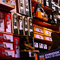 K & D Shoe Warehouse