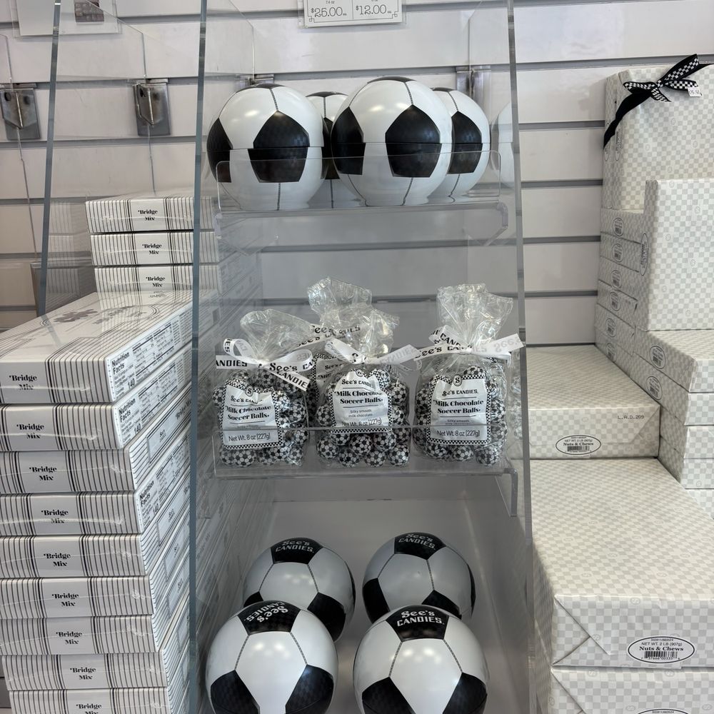 See's Candies - Chocolatiers & Shops Near Me - Marina del Rey, California See's Candies - Chocolatiers & Shops Near Me - Marina del Rey, California