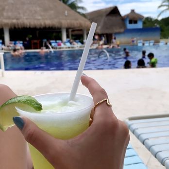 Paradise Beach - Drinks - Mexican Near Me - Cozumel, ROO