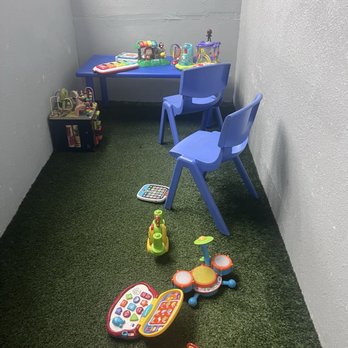 Zars Laundry - Kids play area - Laundromat Near Me - West Covina, California Zars Laundry - Kids play area - Laundromat Near Me - West Covina, California